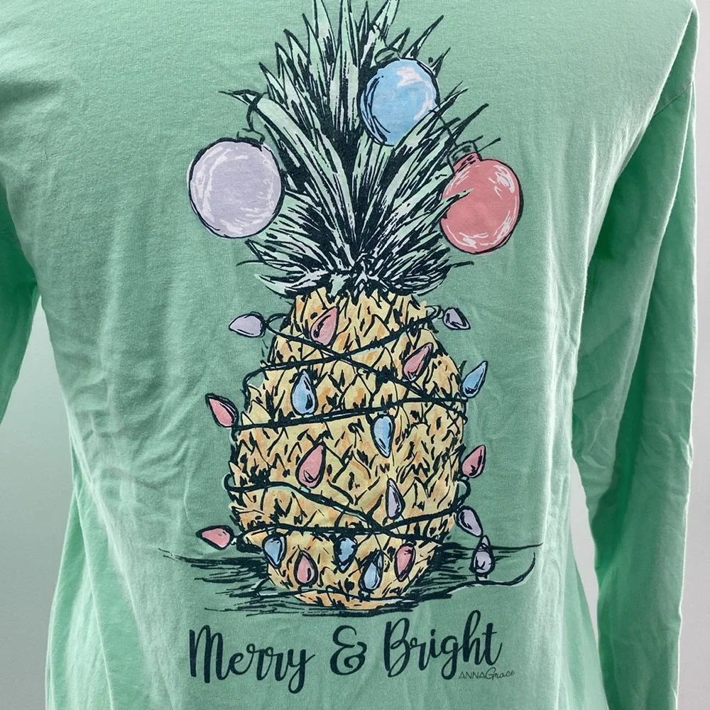 Anna Grace Comfort Colors Merry & Bright Graphic Tee Medium - Picture 2 of 11